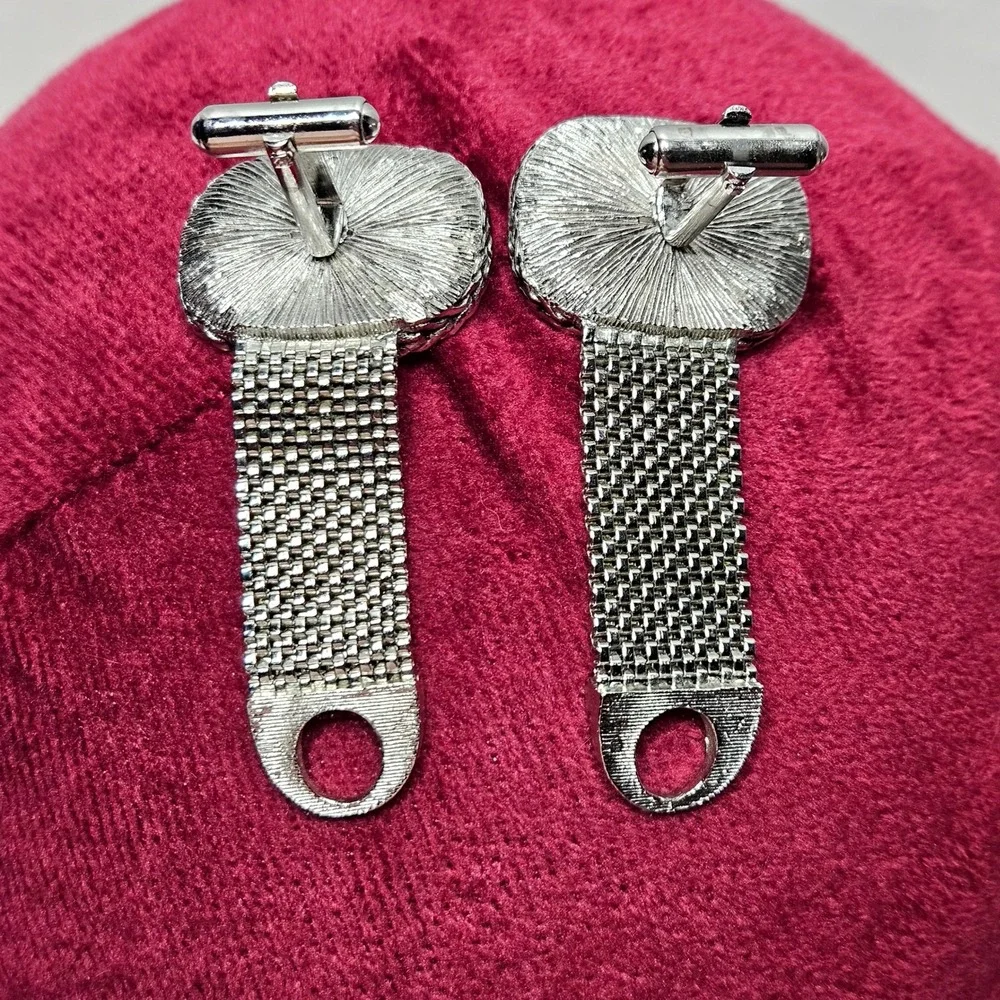 Vintage‎ Cufflinks Mens OS Silver Blue Wrap Mesh Faux Cameo Woman Wolf Intaglio